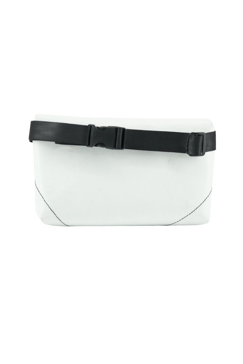 4-Ekig Bauchtasche aus recycelter LKW-Plane | Unisex | Crossbody tragbar | Handgemacht