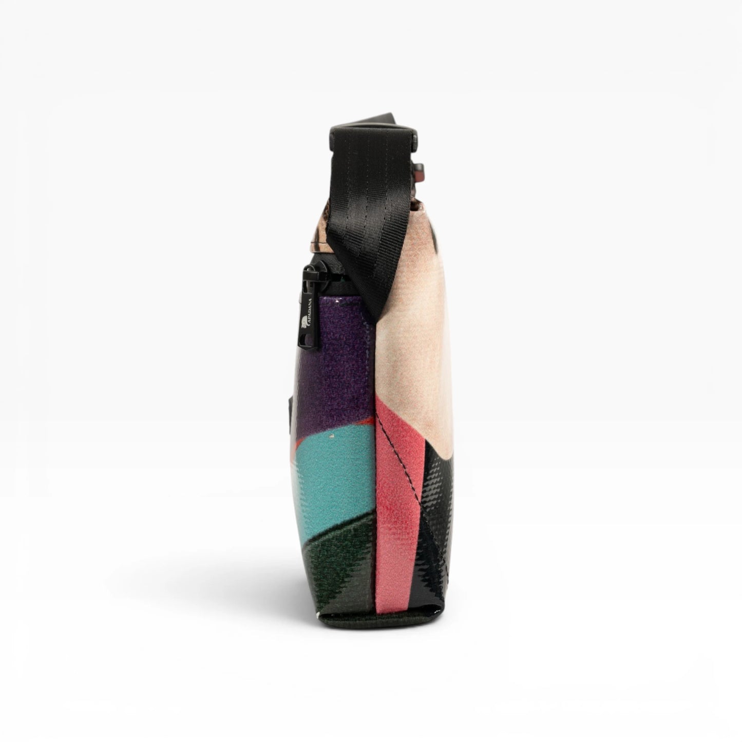 4-Ekig Bauchtasche aus recycelter LKW-Plane | Unisex | Crossbody tragbar | Handgemacht