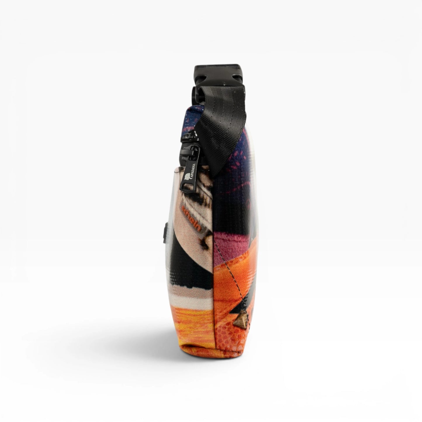 4-Ekig Bauchtasche aus recycelter LKW-Plane | Unisex | Crossbody tragbar | Handgemacht