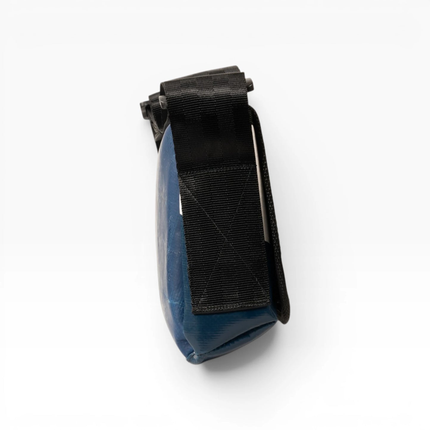 Umhängetasche aus recycelter LKW-Plane | Handgemacht | Unisex | Upcycling Schultertasche