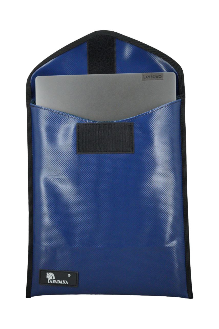 Laptop Tasche 10–13 Zoll aus recycelter LKW-Plane | Handgemachte Notebook Hülle