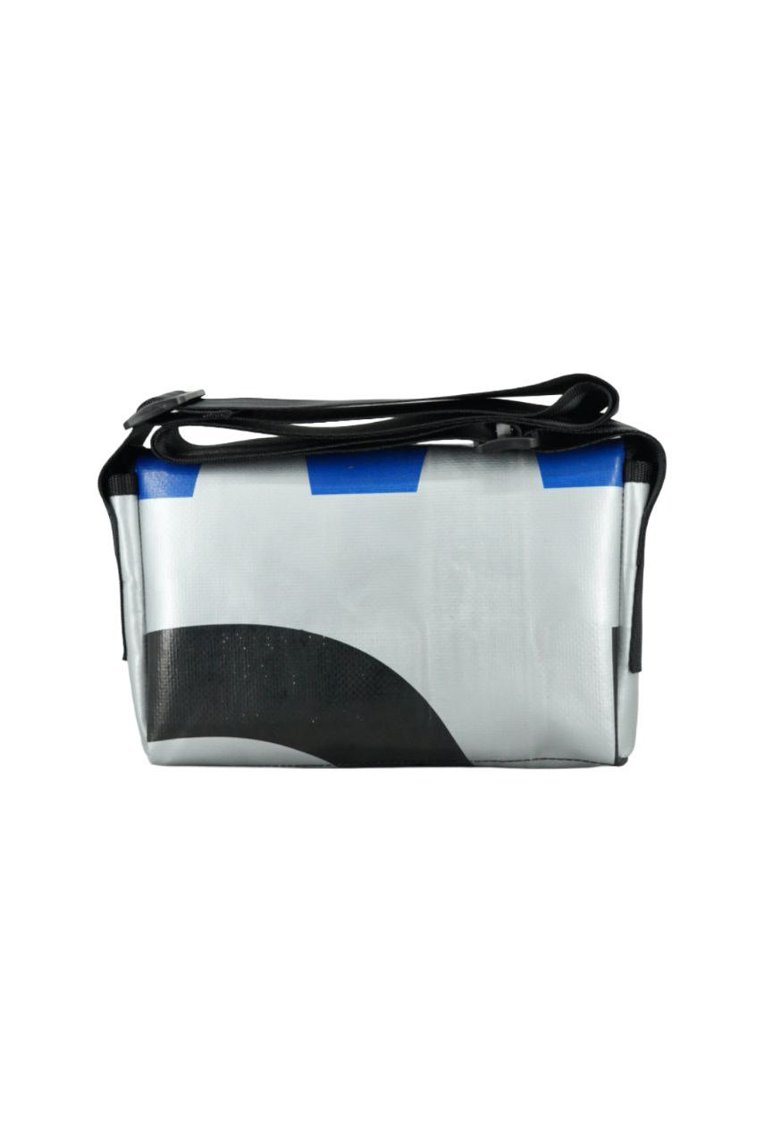 Umhängetasche aus recycelter LKW-Plane | Handgemacht | Unisex | Upcycling Schultertasche