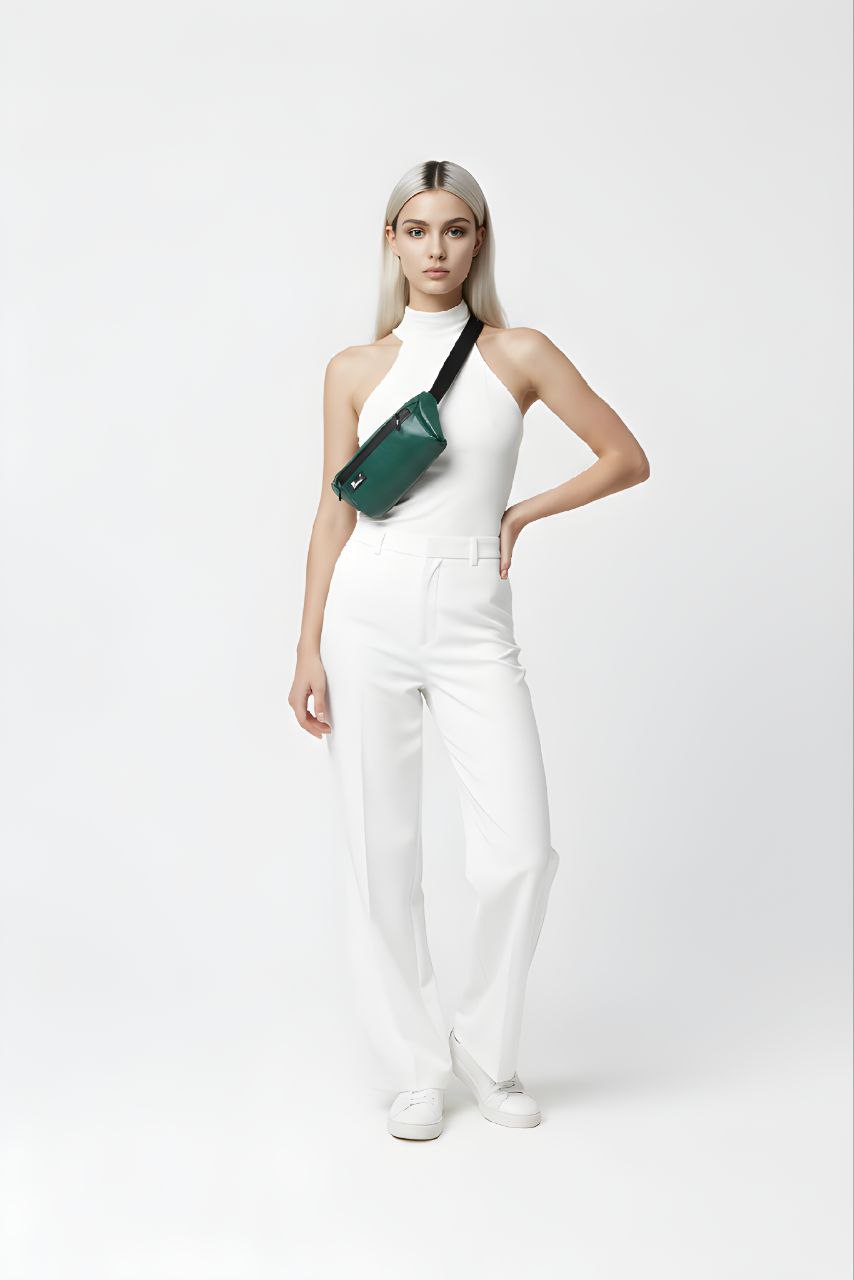 Handgemachte Bauchtasche aus recycelter LKW-Plane – Unikat & wasserabweisend