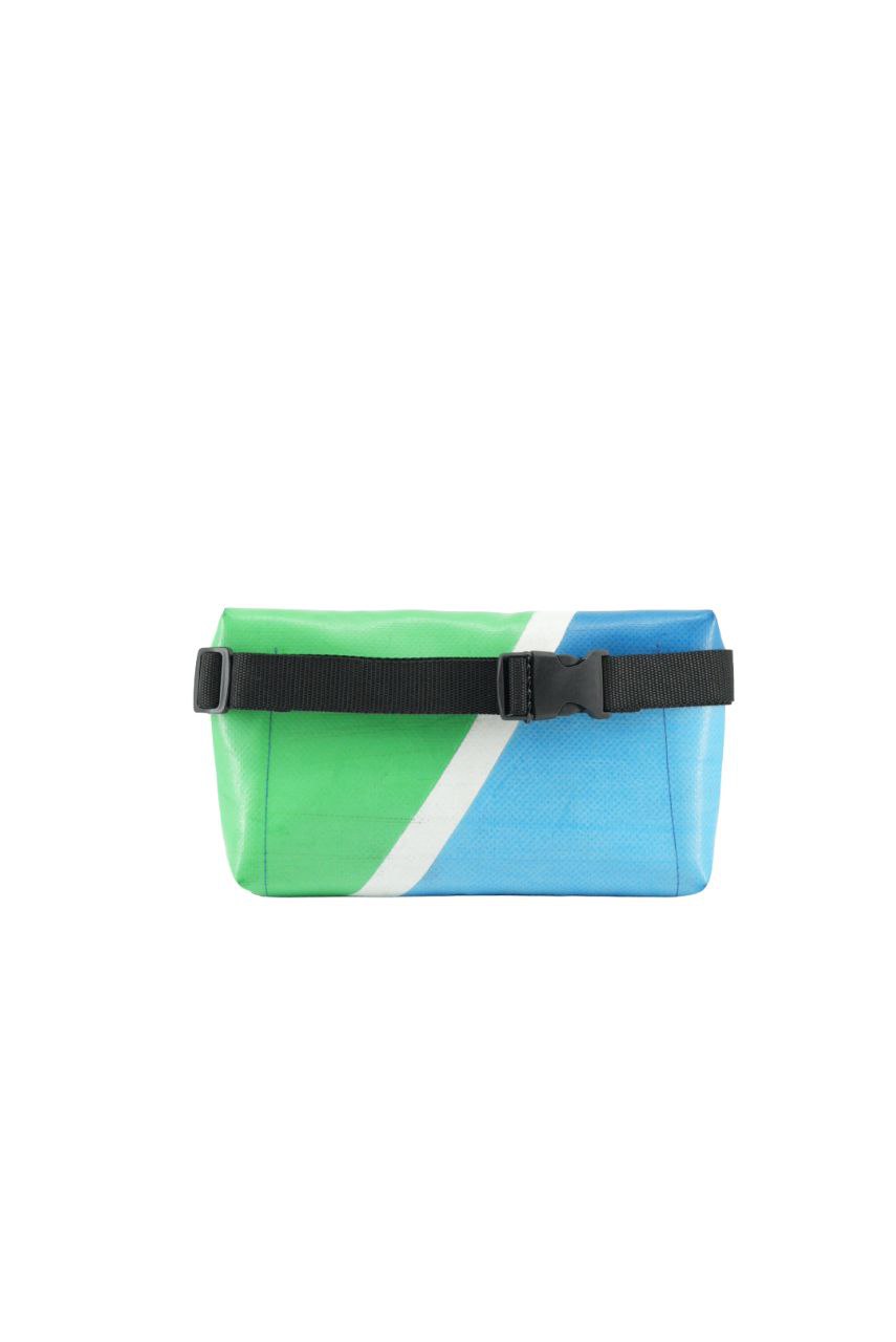 4-Ekig Bauchtasche aus recycelter LKW-Plane | Unisex | Crossbody tragbar | Handgemacht