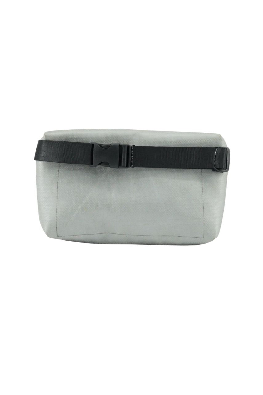 Bauchtasche aus recycelter LKW-Plane | Unisex | Crossbody tragbar | Handgemacht