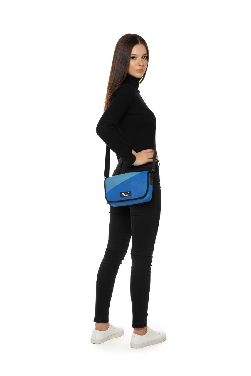 Umhängetasche aus recycelter LKW-Plane | Handgemacht | Unisex | Upcycling Schultertasche