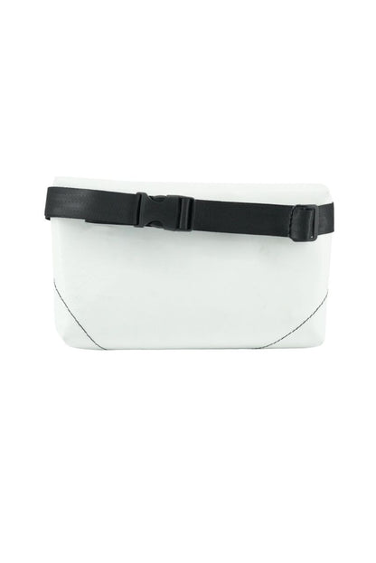 4-Ekig Bauchtasche aus recycelter LKW-Plane | Unisex | Crossbody tragbar | Handgemacht