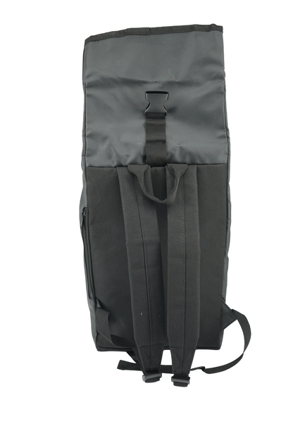 Rolltop Rucksack aus recycelter LKW-Plane | Wasserdicht | Laptopfach | Handgemacht | Unisex