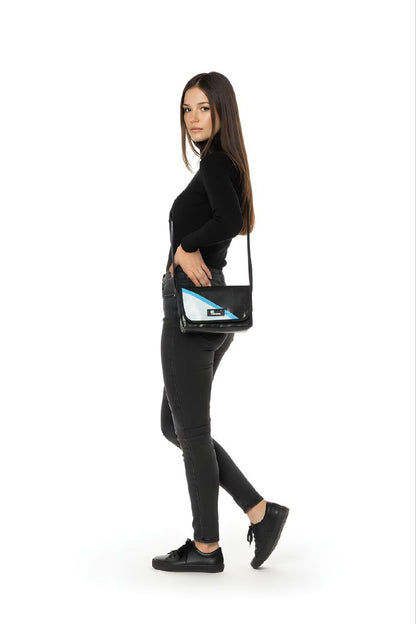 Umhängetasche aus recycelter LKW-Plane | Handgemacht | Unisex | Upcycling Schultertasche