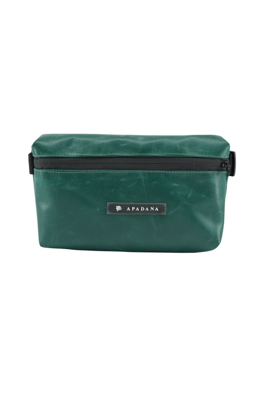 4-Ekig Bauchtasche aus recycelter LKW-Plane | Unisex | Crossbody tragbar | Handgemacht