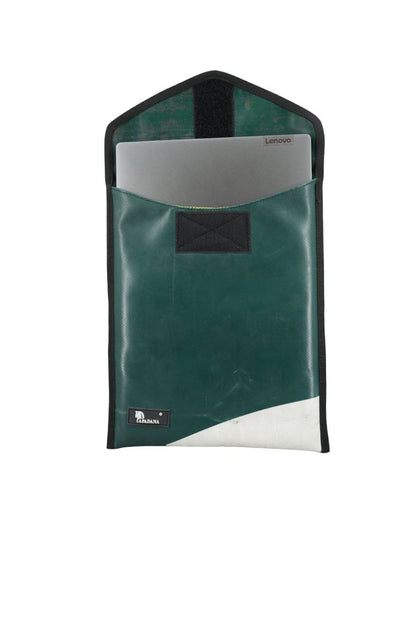 Laptop Tasche 10–13 Zoll aus recycelter LKW-Plane | Handgemachte Notebook Hülle
