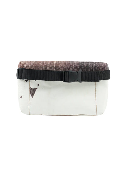 4-Ekig Bauchtasche aus recycelter LKW-Plane | Unisex | Crossbody tragbar | Handgemacht