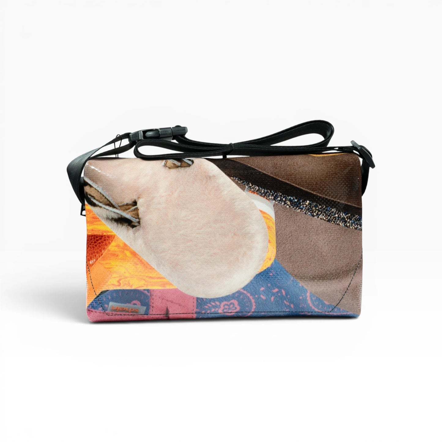 4-Ekig Bauchtasche aus recycelter LKW-Plane | Unisex | Crossbody tragbar | Handgemacht