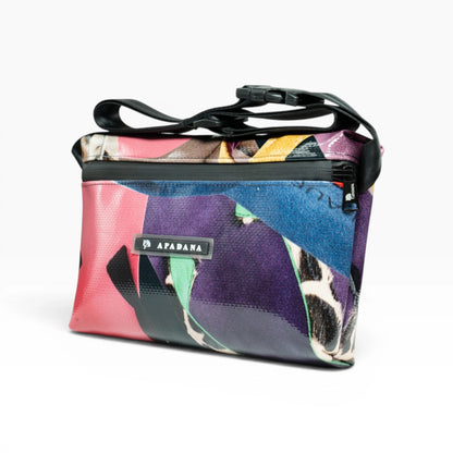 4-Ekig Bauchtasche aus recycelter LKW-Plane | Unisex | Crossbody tragbar | Handgemacht