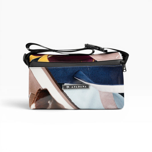 4-Ekig Bauchtasche aus recycelter LKW-Plane | Unisex | Crossbody tragbar | Handgemacht