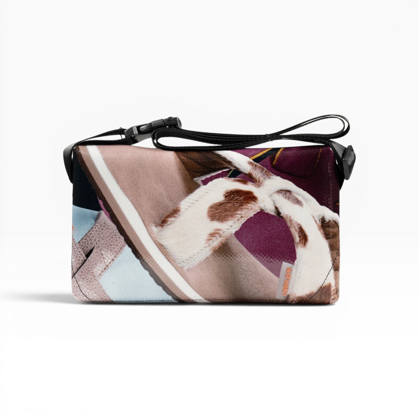 4-Ekig Bauchtasche aus recycelter LKW-Plane | Unisex | Crossbody tragbar | Handgemacht