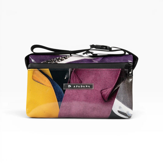 4-Ekig Bauchtasche aus recycelter LKW-Plane | Unisex | Crossbody tragbar | Handgemacht