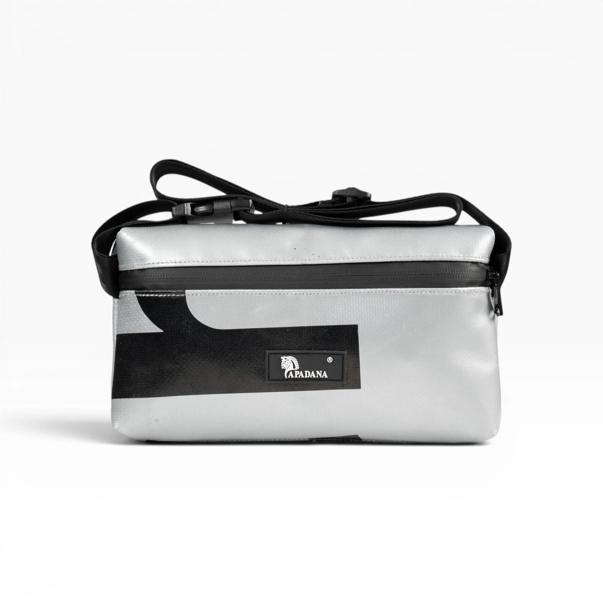 4-Ekig Bauchtasche aus recycelter LKW-Plane | Unisex | Crossbody tragbar | Handgemacht