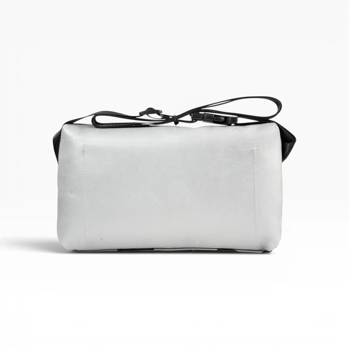 4-Ekig Bauchtasche aus recycelter LKW-Plane | Unisex | Crossbody tragbar | Handgemacht