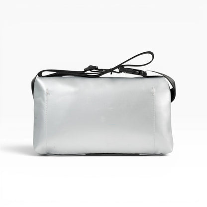 4-Ekig Bauchtasche aus recycelter LKW-Plane | Unisex | Crossbody tragbar | Handgemacht