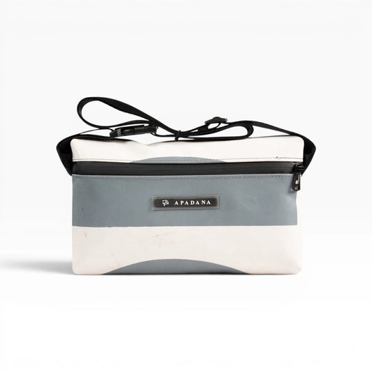 4-Ekig Bauchtasche aus recycelter LKW-Plane | Unisex | Crossbody tragbar | Handgemacht