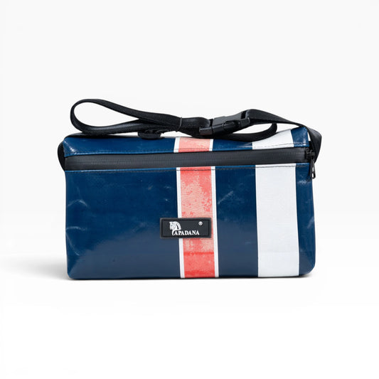 4-Ekig Bauchtasche aus recycelter LKW-Plane | Unisex | Crossbody tragbar | Handgemacht
