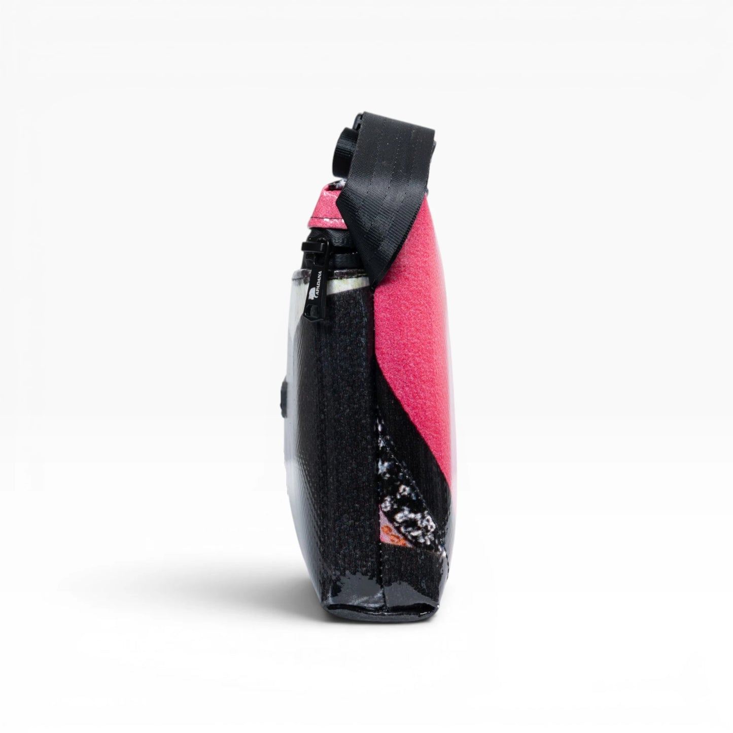 4-Ekig Bauchtasche aus recycelter LKW-Plane | Unisex | Crossbody tragbar | Handgemacht