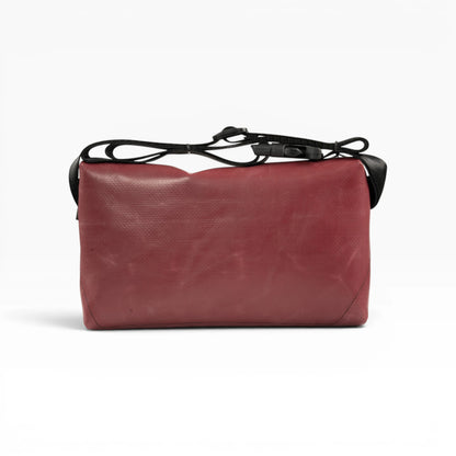 4-Ekig Bauchtasche aus recycelter LKW-Plane | Unisex | Crossbody tragbar | Handgemacht