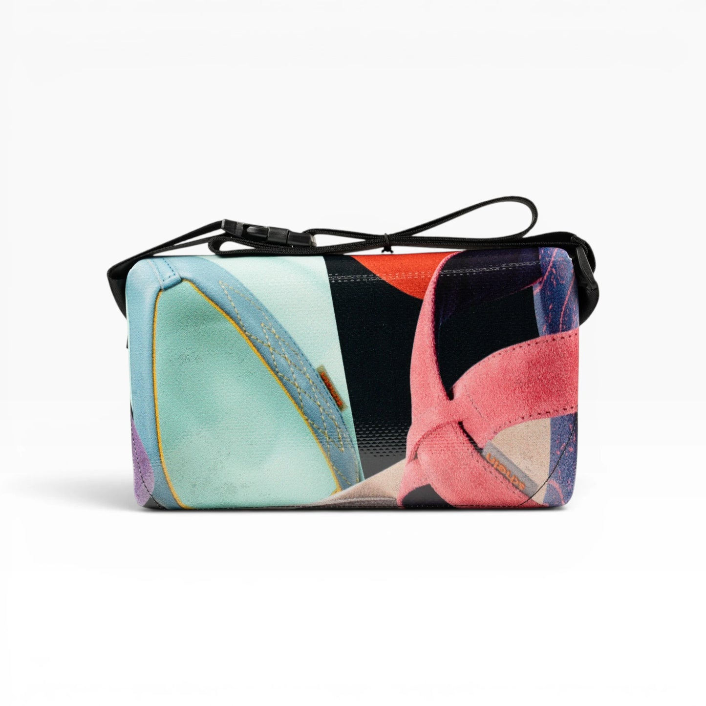 4-Ekig Bauchtasche aus recycelter LKW-Plane | Unisex | Crossbody tragbar | Handgemacht