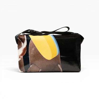 4-Ekig Bauchtasche aus recycelter LKW-Plane | Unisex | Crossbody tragbar | Handgemacht