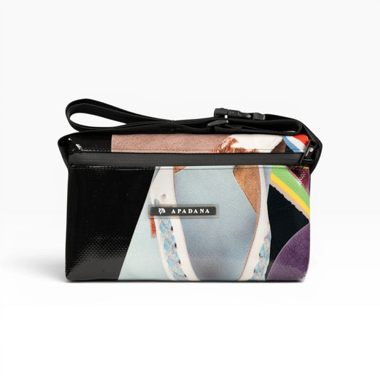 4-Ekig Bauchtasche aus recycelter LKW-Plane | Unisex | Crossbody tragbar | Handgemacht