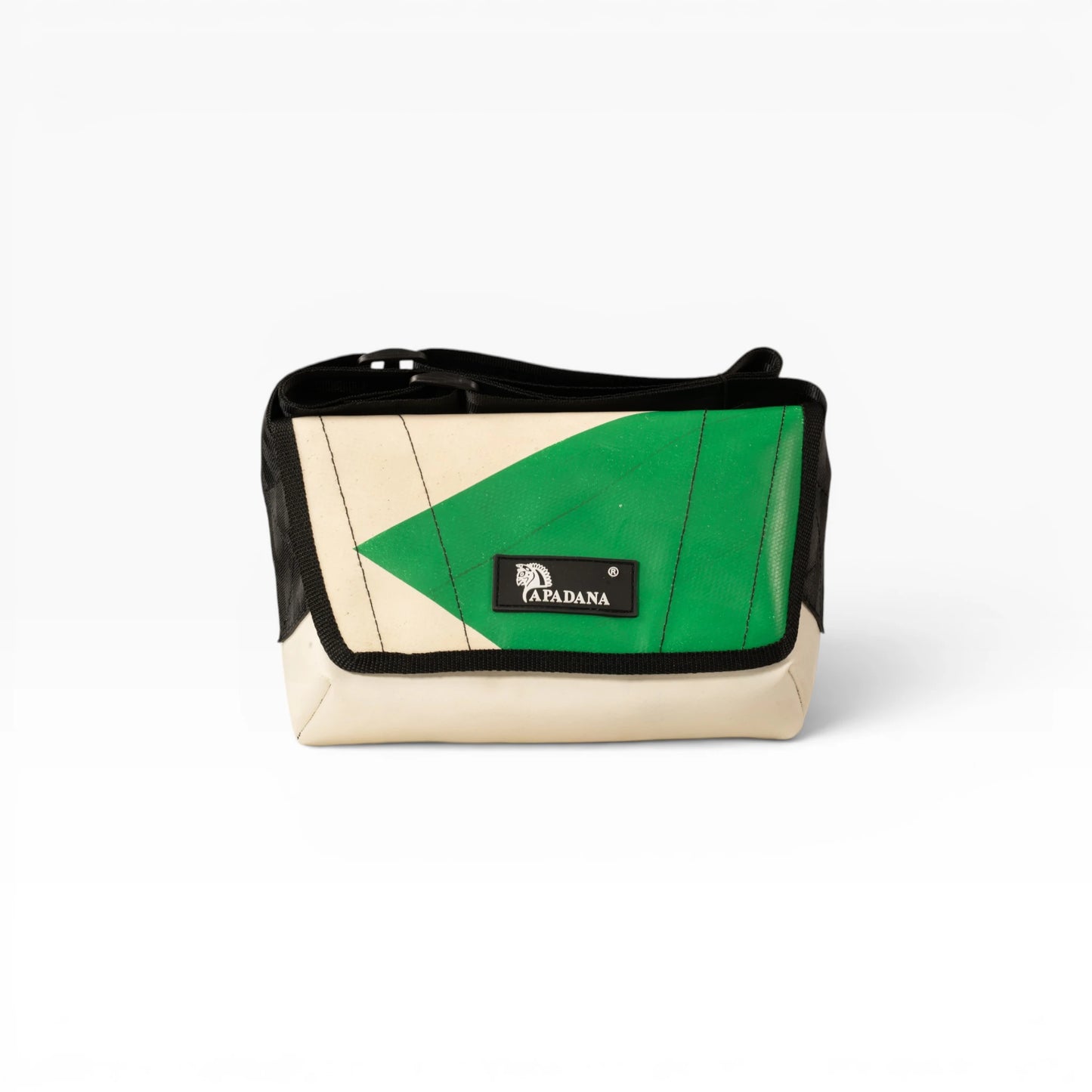 Umhängetasche aus recycelter LKW-Plane | Handgemacht | Unisex | Upcycling Schultertasche