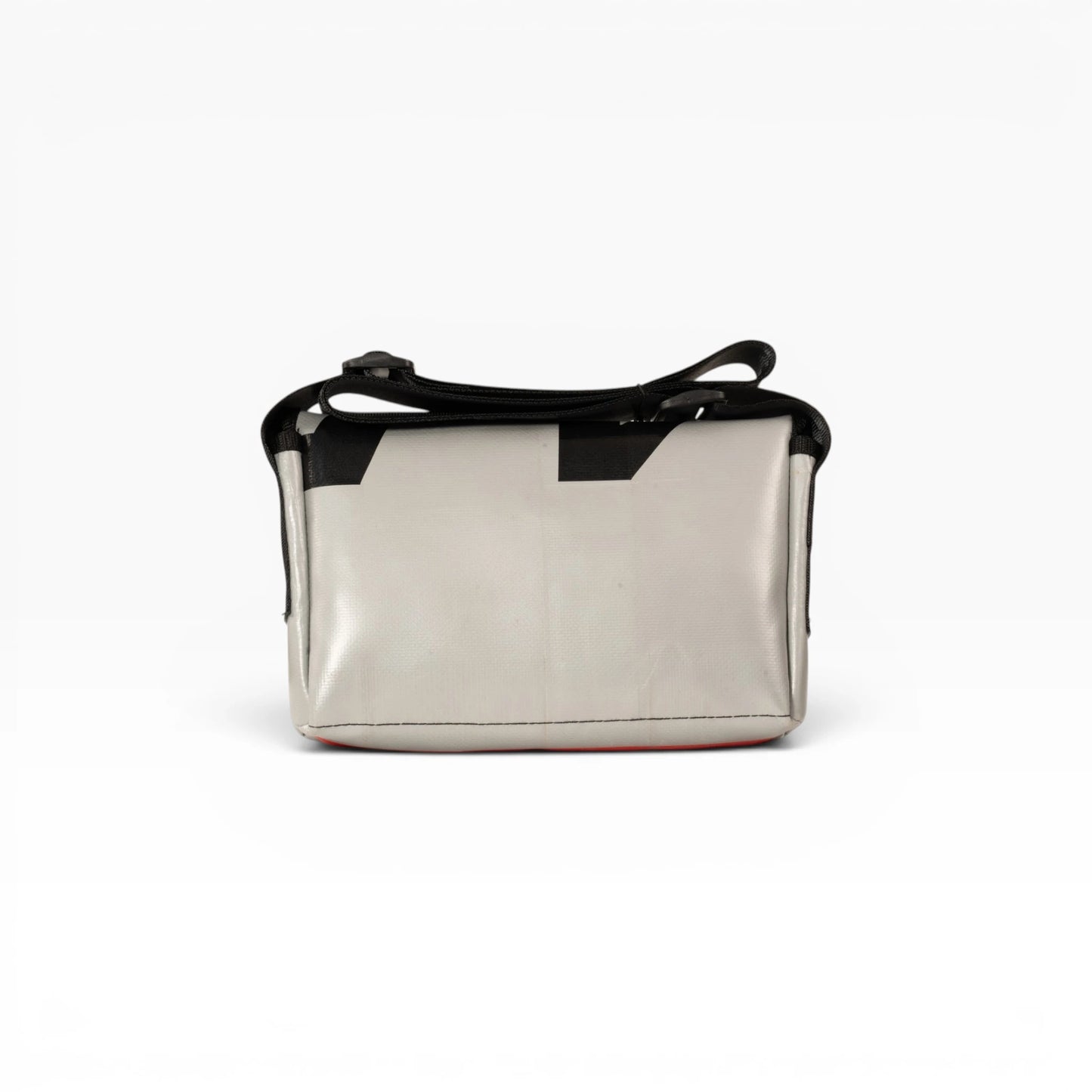 Umhängetasche aus recycelter LKW-Plane | Handgemacht | Unisex | Upcycling Schultertasche