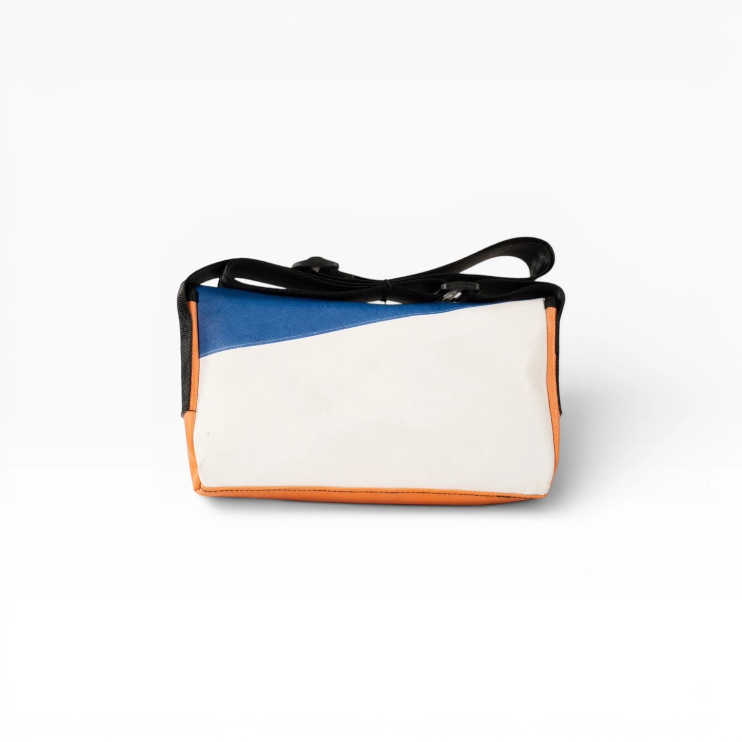 Umhängetasche aus recycelter LKW-Plane | Handgemacht | Unisex | Upcycling Schultertasche