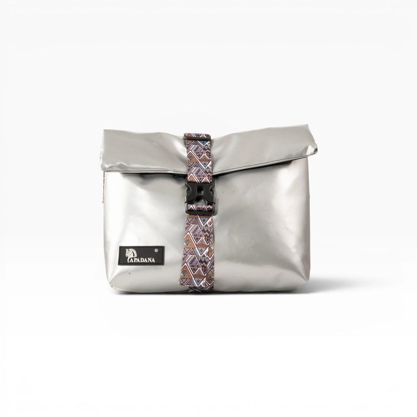 Rolltop Tati Umhängetasche aus recycelter LKW-Plane
