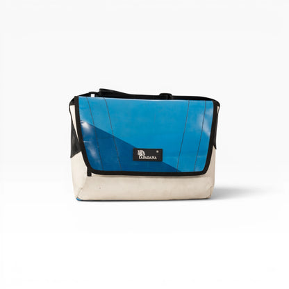 Laptop Tasche aus recycelter LKW-Plane | 13–14 Zoll | Handgemacht | Umhängetasche Unisex