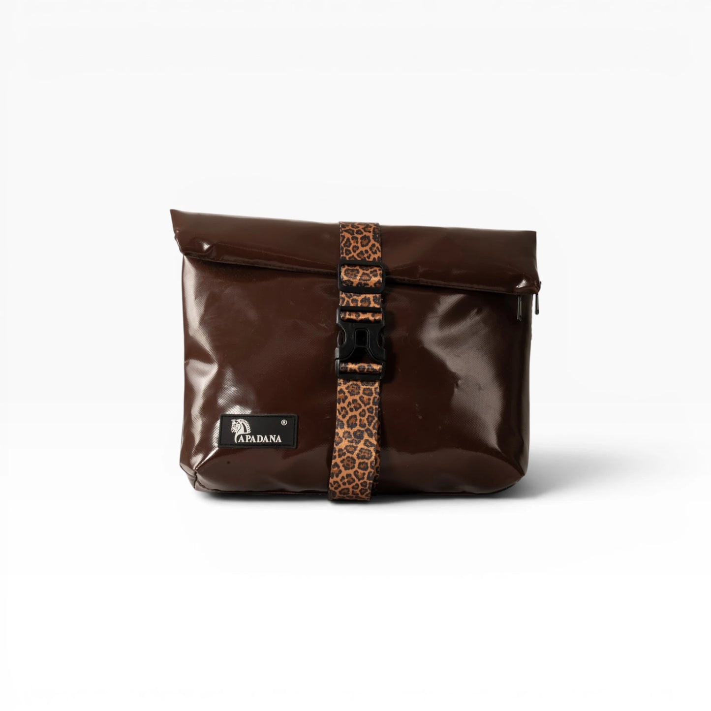 Rolltop Tati Umhängetasche aus recycelter LKW-Plane