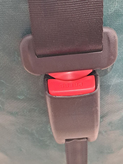 Handgemachter Rolltop Rucksack aus recycelter LKW-Plane