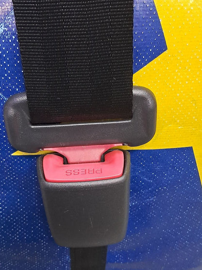 Handgemachter Rolltop Rucksack aus recycelter LKW-Plane