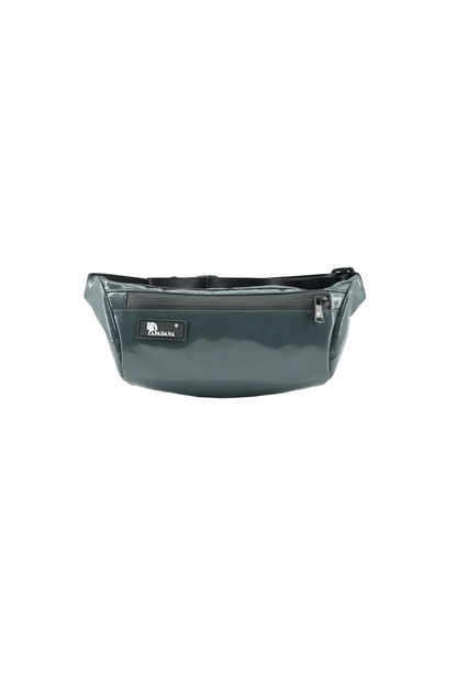 Handgemachte Bauchtasche aus recycelter LKW-Plane – Unikat & wasserabweisend