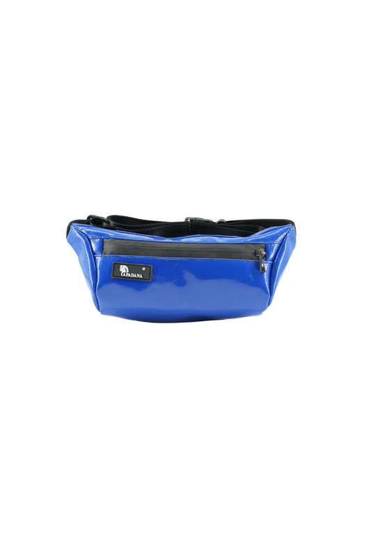 Handgemachte Bauchtasche aus recycelter LKW-Plane – Unikat & wasserabweisend