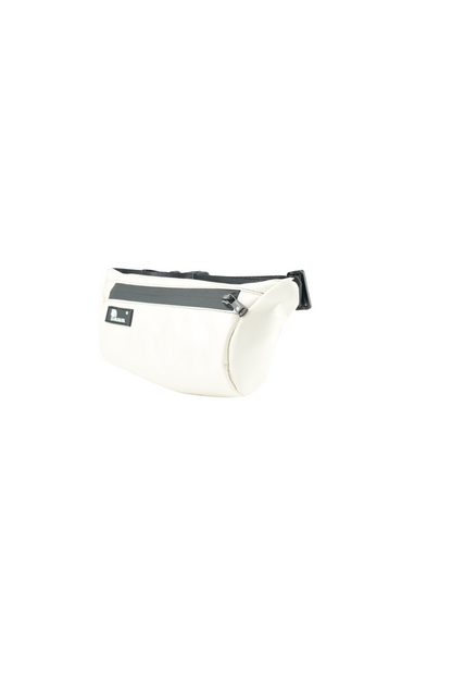 Handgemachte Bauchtasche aus recycelter LKW-Plane – Unikat & wasserabweisend