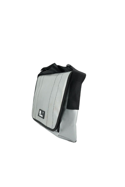 Laptop Tasche aus recycelter LKW-Plane | 13–14 Zoll | Handgemacht | Umhängetasche Unisex