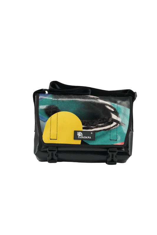 Laptop Tasche aus recycelter LKW-Plane | 13–14 Zoll | Handgemacht | Umhängetasche Unisex