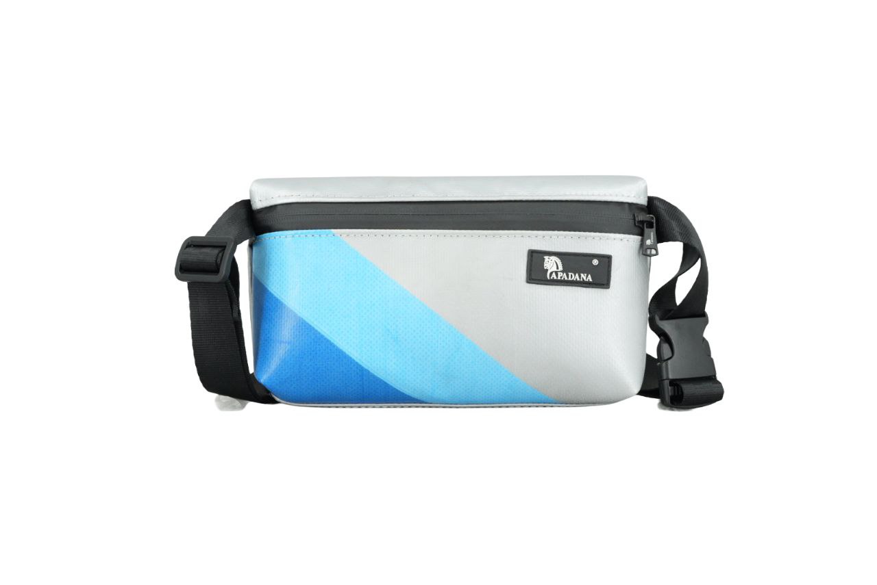 4-Ekig Bauchtasche aus recycelter LKW-Plane | Unisex | Crossbody tragbar | Handgemacht
