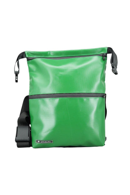 Rolltop Umhängetasche aus recycelter LKW-Plane