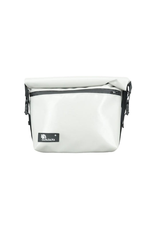 Rolltop Umhängetasche aus recycelter LKW-Plane