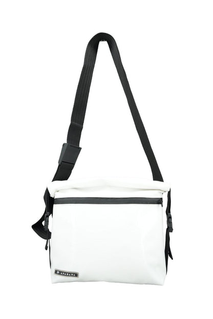 Rolltop Umhängetasche aus recycelter LKW-Plane