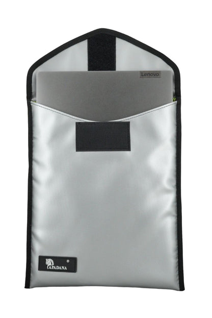 Laptop Tasche 10–13 Zoll aus recycelter LKW-Plane | Handgemachte Notebook Hülle