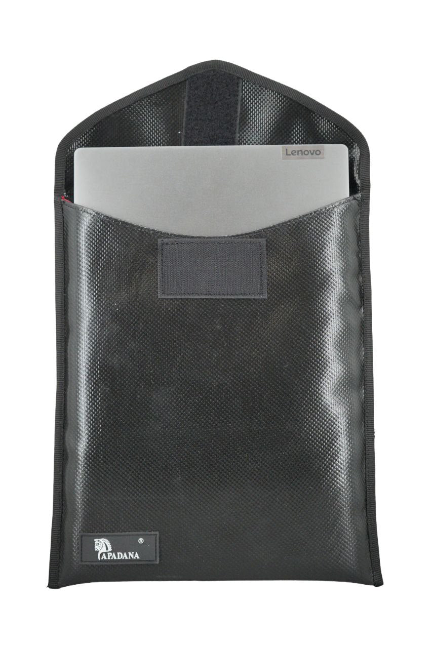 Laptop Tasche 10–13 Zoll aus recycelter LKW-Plane | Handgemachte Notebook Hülle